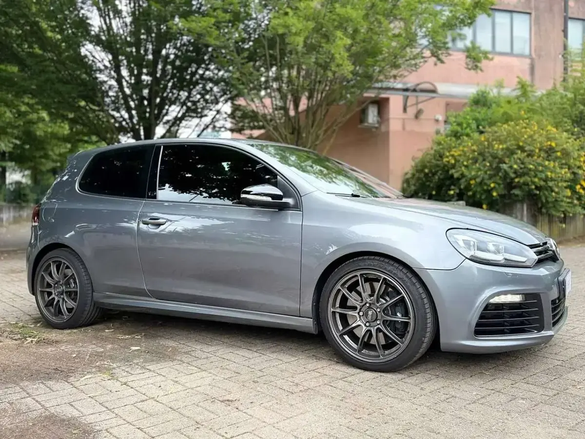 Usata VW Golf VII R 271 CV (199 kW) 2012 Grigio Berlina