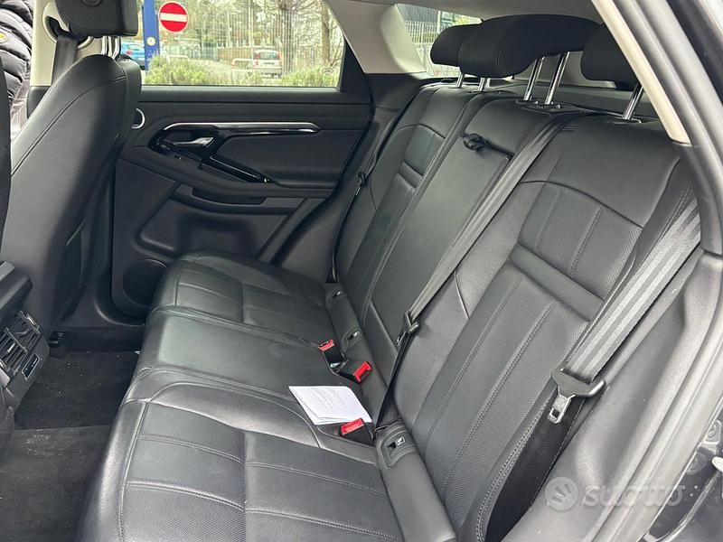 Usata Land Rover Range Rover evoque 160 CV (117 kW) 2022 Grigio SUV