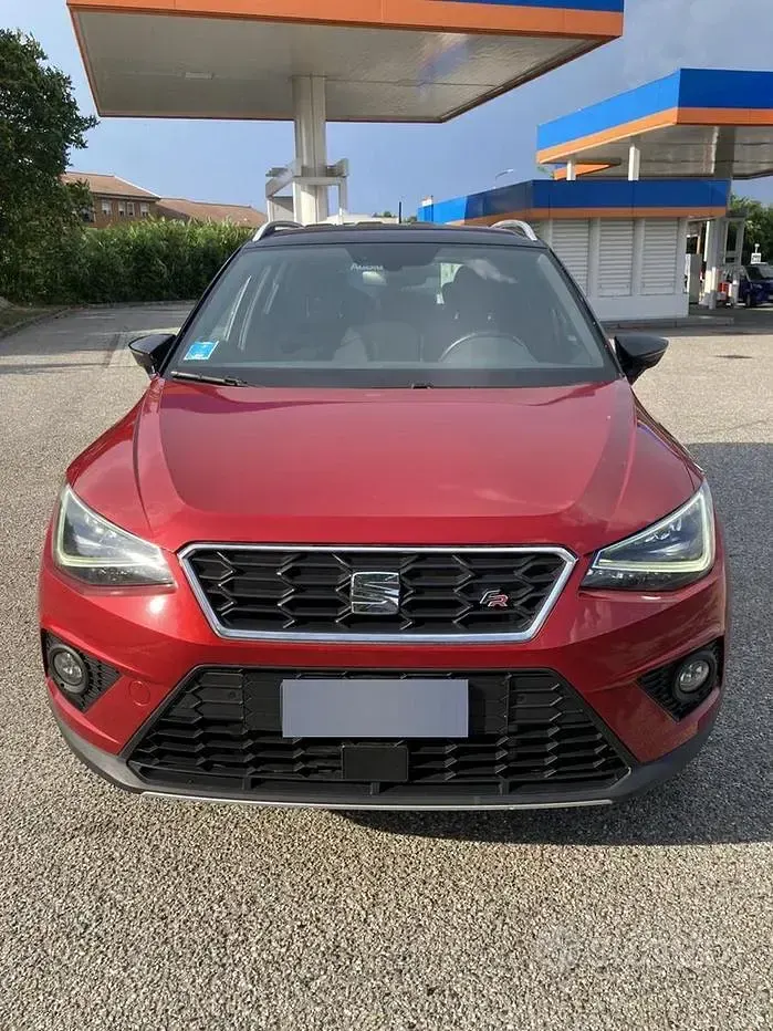 Usata Seat Arona FR 115 CV (84 kW) 2019 Rosso SUV