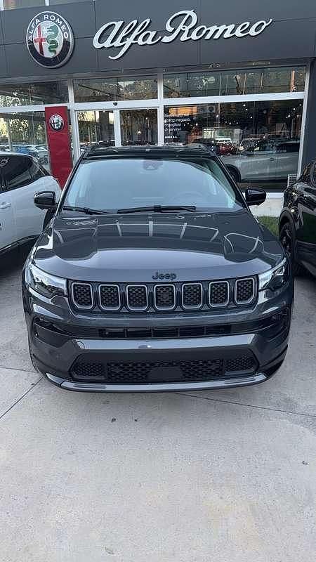 Usata Jeep Compass Summit 131 CV (96 kW) 2024 Grigio SUV