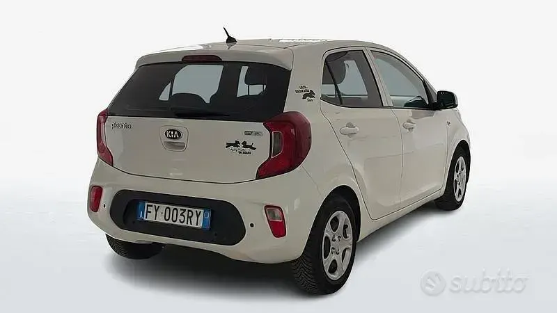 Usado Kia Picanto X-Line 2019 Blanco Utilitario