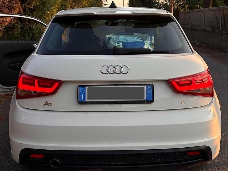 Usata Audi A1 Ambition 105 CV (77 kW) 2012 Bianco Utilitaria
