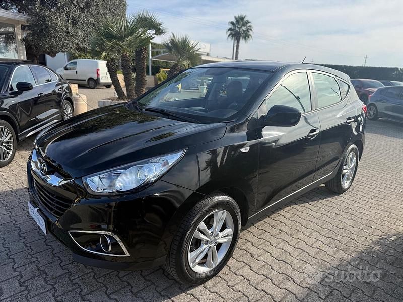 Nero Usata 2014 Hyundai ix35 Comfort SUV | 7300 € (Cara) - Immagine 1/4