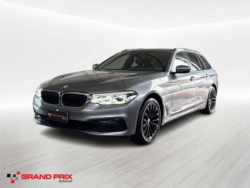 Usata BMW 520 Sport Line 191 CV (140 kW) 2019 Grigio Station wagon