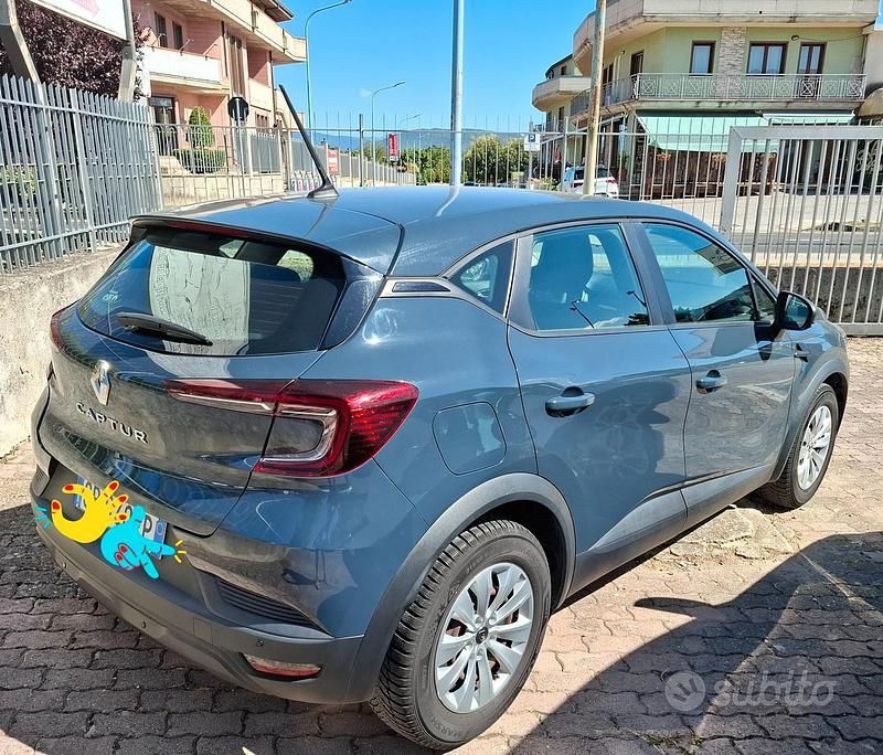 Usata Renault Captur Business 95 CV (69 kW) 2020 Grigio SUV