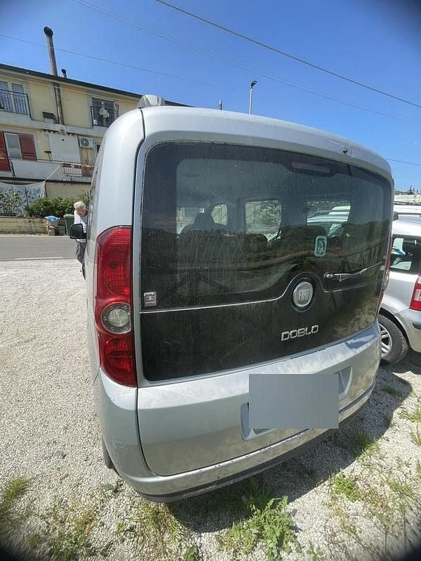 Usata Fiat Doblò 2010 Grigio Monovolume