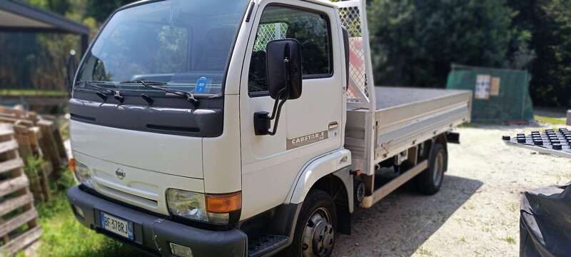 Usata 1999 Nissan Cabstar Pick-up | 5500 € - Immagine 1/4