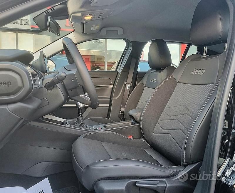 Usata Jeep Avenger Altitude 100 CV (73 kW) 2023 Bianco SUV