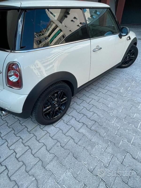 Usata Mini Cooper D 116 CV (85 kW) 2013 Bianco Utilitaria