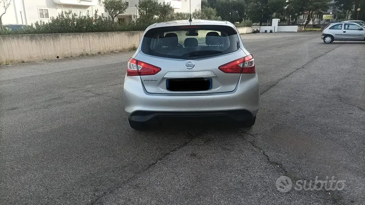 Usata Nissan Pulsar N-Connecta 110 CV (80 kW) 2017 Grigio Utilitaria