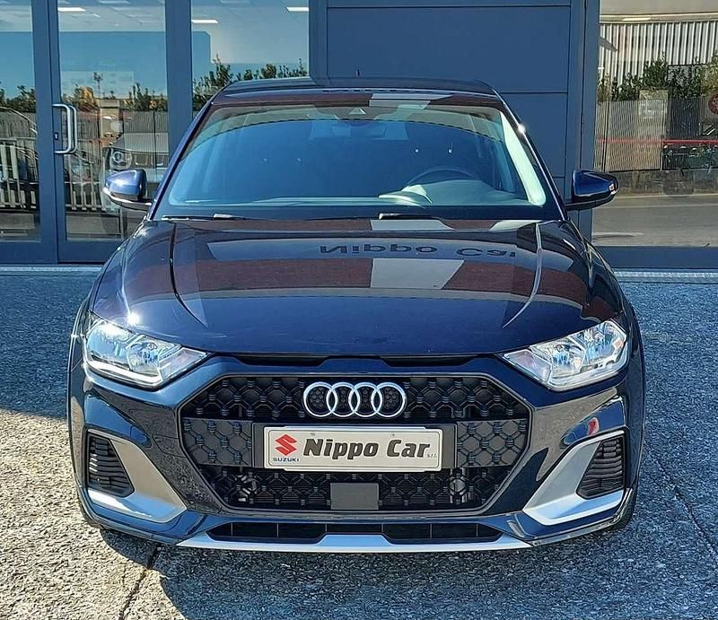 Usata Audi A1 Ambiente 110 CV (80 kW) 2021 Blu/azzurro SUV
