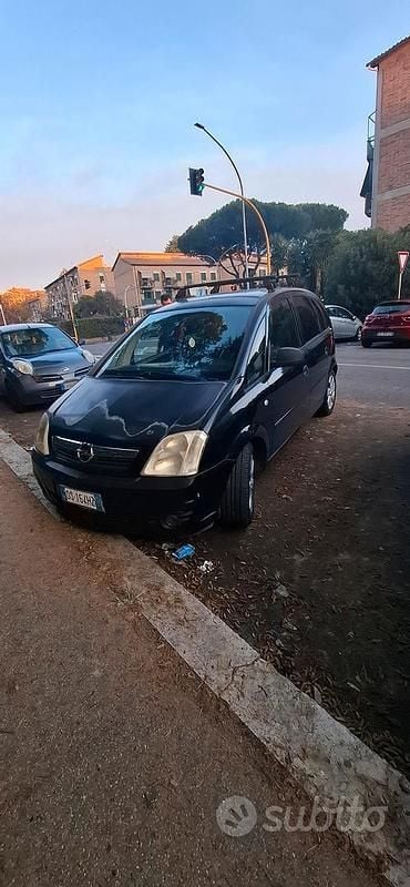 Usata Opel Meriva 90 CV (66 kW) 2008 Nero Monovolume