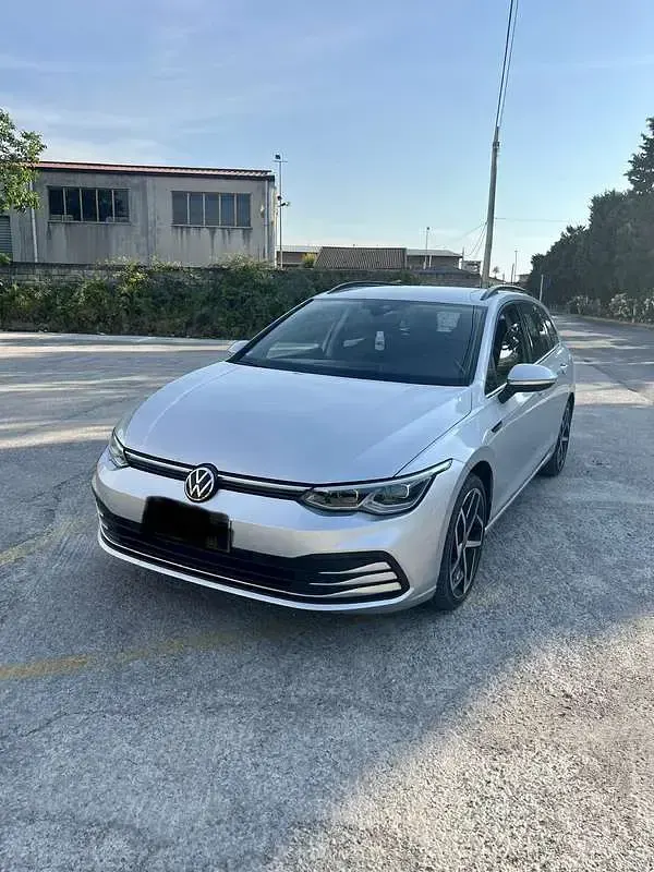 Usata VW Golf VII Style 116 CV (85 kW) 2021 Grigio Utilitaria