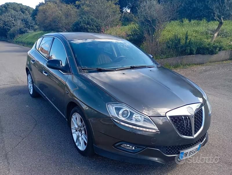 Usata Lancia Delta Platinum 2009 Utilitaria