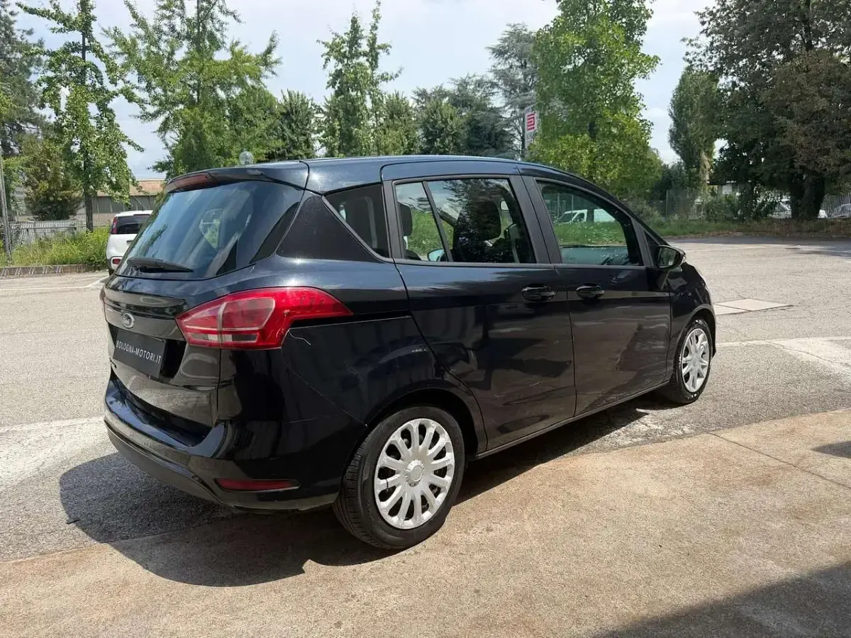 Usata Ford B-MAX 90 CV (66 kW) 2015 Nero Monovolume
