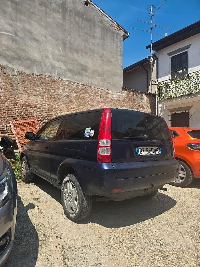Usata Honda HR-V 105 CV (77 kW) 2001 Blu SUV