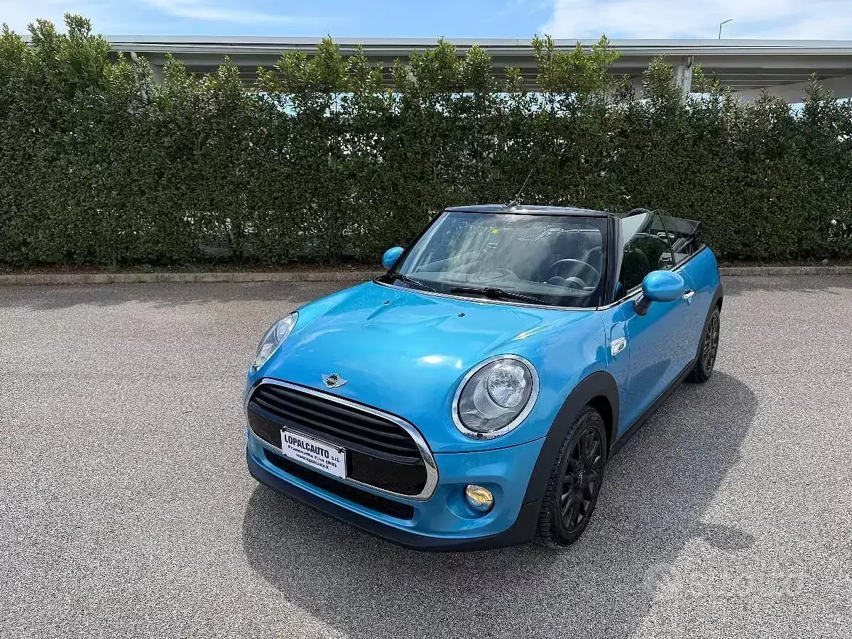 Begagnad Mini Cooper Cabriolet 116 HK (85 kW) 2017 Cab