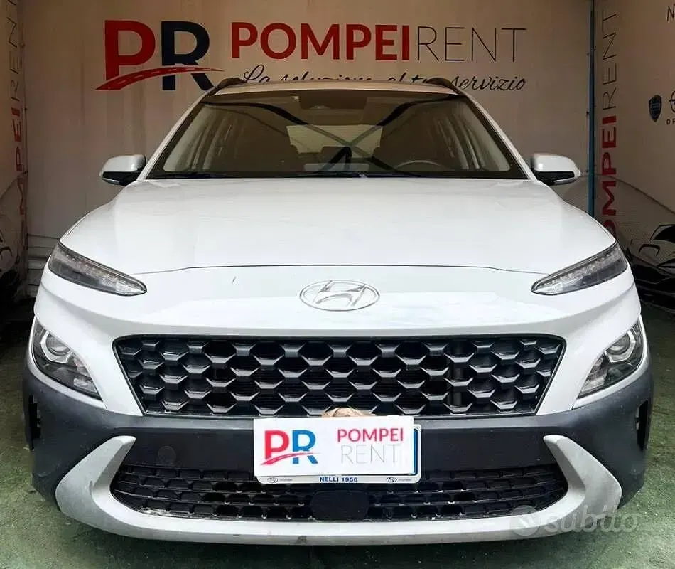 Usata Hyundai Kona 136 CV (100 kW) 2022 Grigio SUV