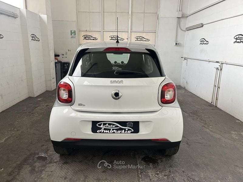 Usata Smart ForFour 71 CV (52 kW) 2017 Bianco Utilitaria