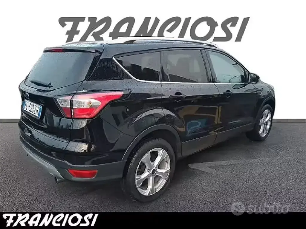 Usata Ford Kuga Titanium S 120 CV (88 kW) 2017 Nero SUV
