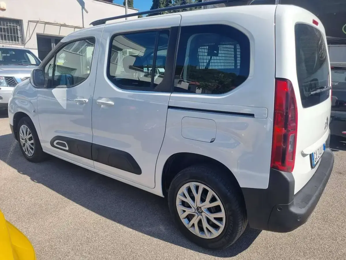 Usata Citroën Berlingo Feel 131 CV (96 kW) 2020 Bianco Monovolume