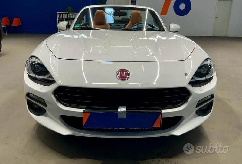Usata Fiat 124 Spider Lusso 140 CV (102 kW) 2018 Bianco Cabrio