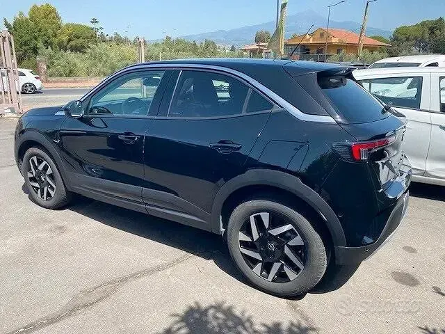 Usata Opel Mokka Elegance 110 CV (80 kW) 2023 Nero SUV