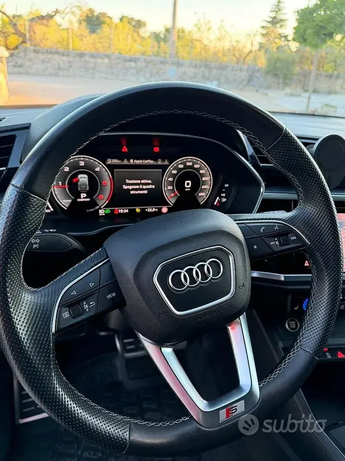Usata Audi Q3 S-Line 150 CV (110 kW) 2022 Grigio SUV