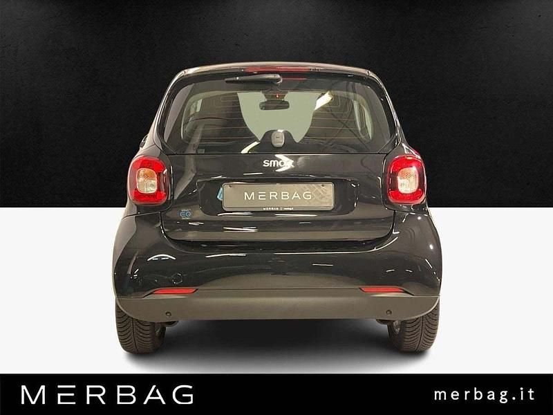 Usata Smart ForTwo Electric Drive Pure 41 kW (56 CV) 2023 Nero Coupé