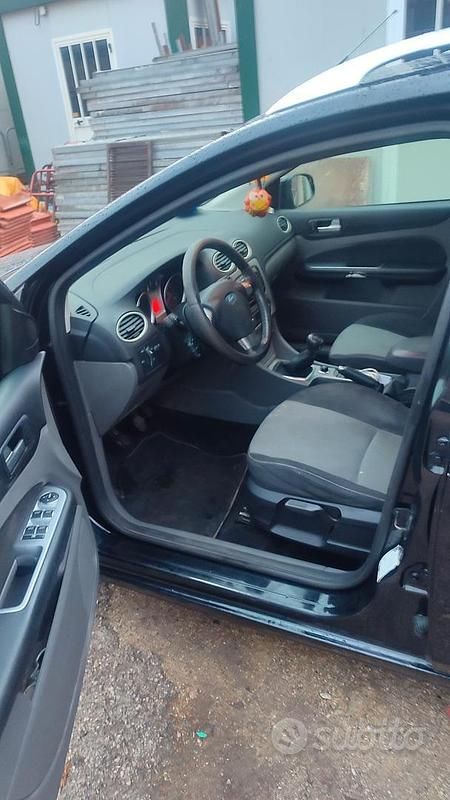 Usata Ford Focus 110 CV (80 kW) 2010 Berlina