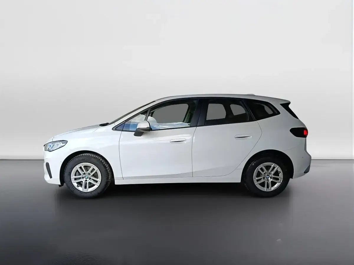 Usata BMW 218 Active Tourer 150 CV (110 kW) 2022 Bianco Monovolume