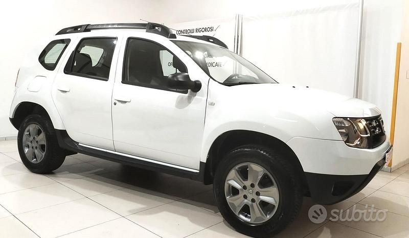 Usata Dacia Duster Lauréate 115 CV (84 kW) 2017 Bianco SUV