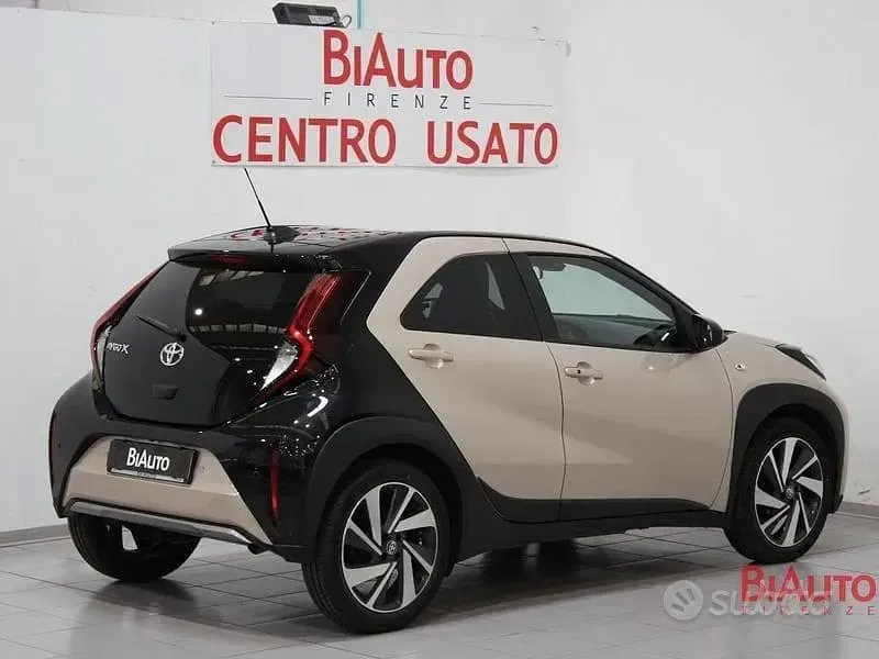 Usata Toyota Aygo X Lounge 72 CV (52 kW) 2024 SUV