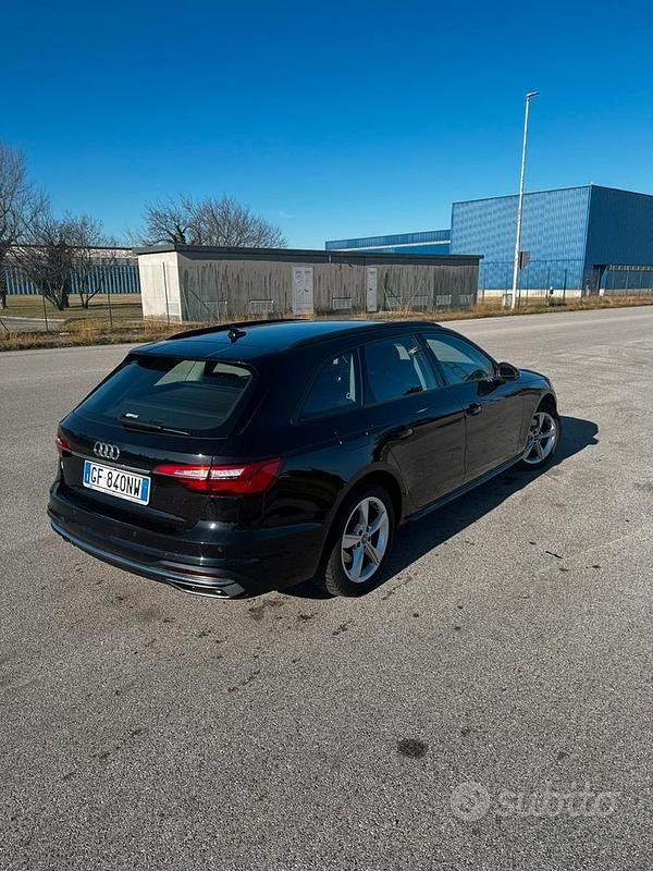 Usata Audi A4 Business Plus 163 CV (119 kW) 2021 Nero Station wagon