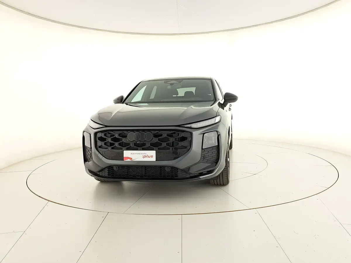 Nuova Audi Q3 Sportback S-Line 150 CV (110 kW) 2026 Grigio daytona perlato SUV