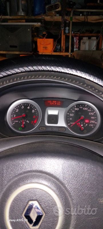 Bianco Usata 2009 Renault Clio II Due volumi | 2700 € - Immagine 1/4