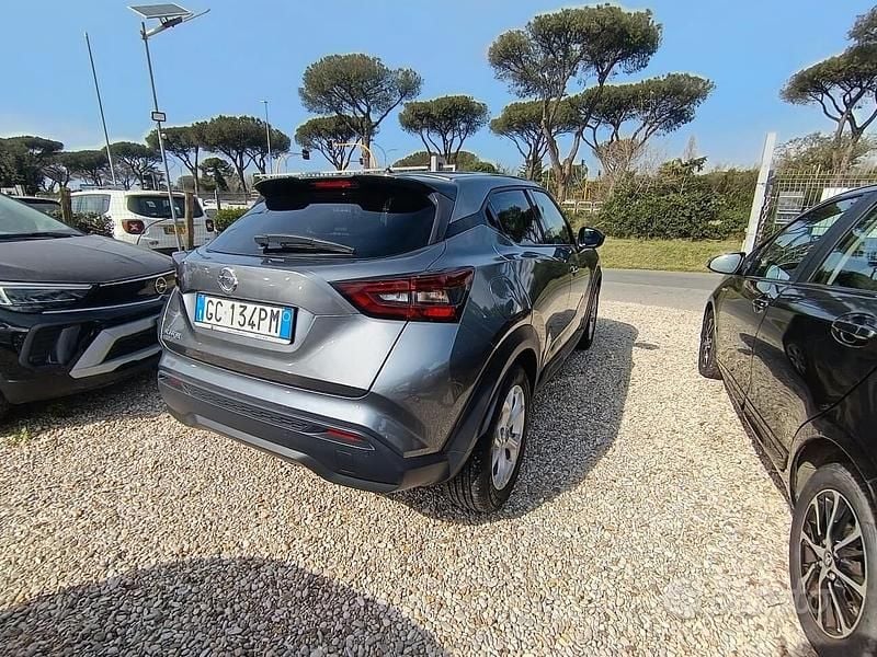 Usata Nissan Juke Acenta 117 CV (86 kW) 2020 Grigio SUV