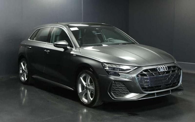 Uusi Audi A3 S-Line 150 HP (110 kW) 2026 Harmaa Sedan