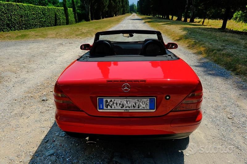 Usata Mercedes SLK230 193 CV (141 kW) 1999 Rosso Cabrio