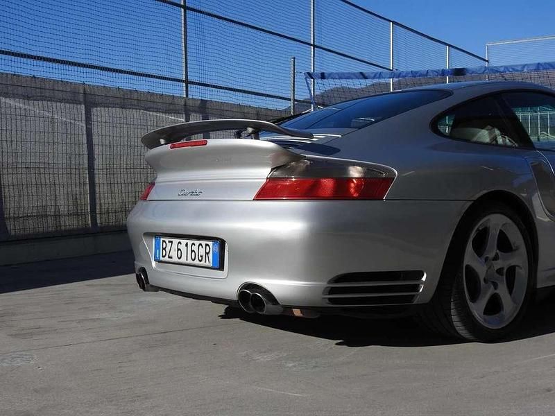 Usata Porsche 996 420 CV (308 kW) 2002 Argento Coupé