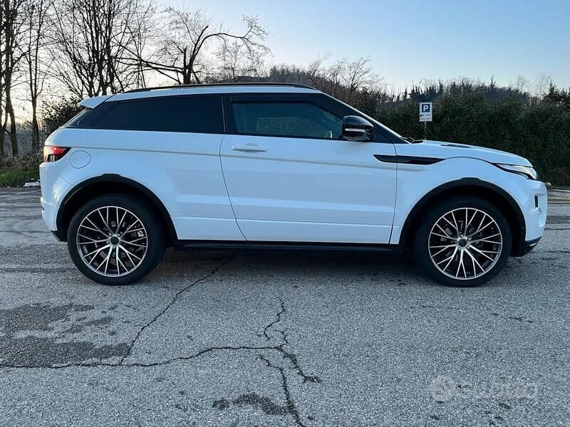 Usata Land Rover Range Rover evoque Dynamic 241 CV (177 kW) 2012 Bianco SUV