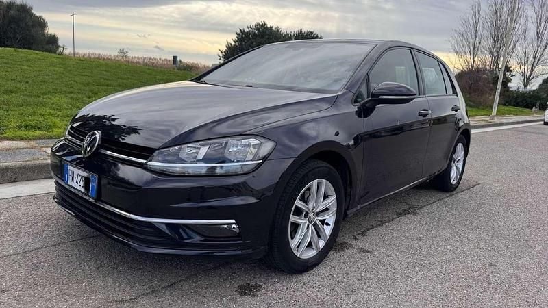 Usata VW Golf VII Business 116 CV (85 kW) 2019 Berlina