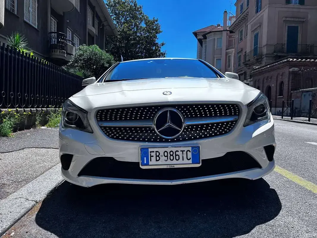 Usata Mercedes CLA180 Night 109 CV (80 kW) 2015 Bianco Berlina