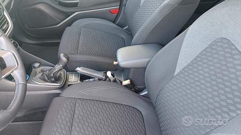Usata Ford Fiesta 75 CV (55 kW) 2023 Grigio Utilitaria