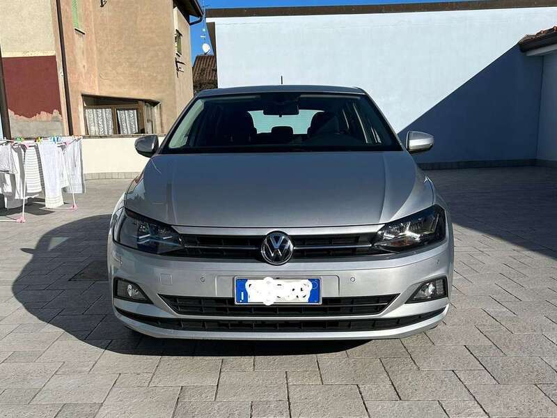 Usato 2018 VW Polo 1.0 Benzin 75 CV (14.000 €)