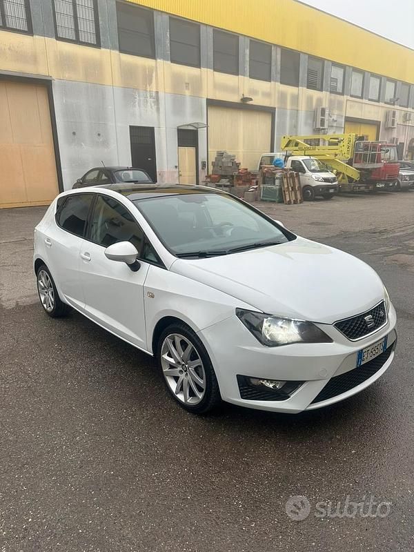 Usata Seat Ibiza 105 CV (77 kW) 2014 Bianco Utilitaria