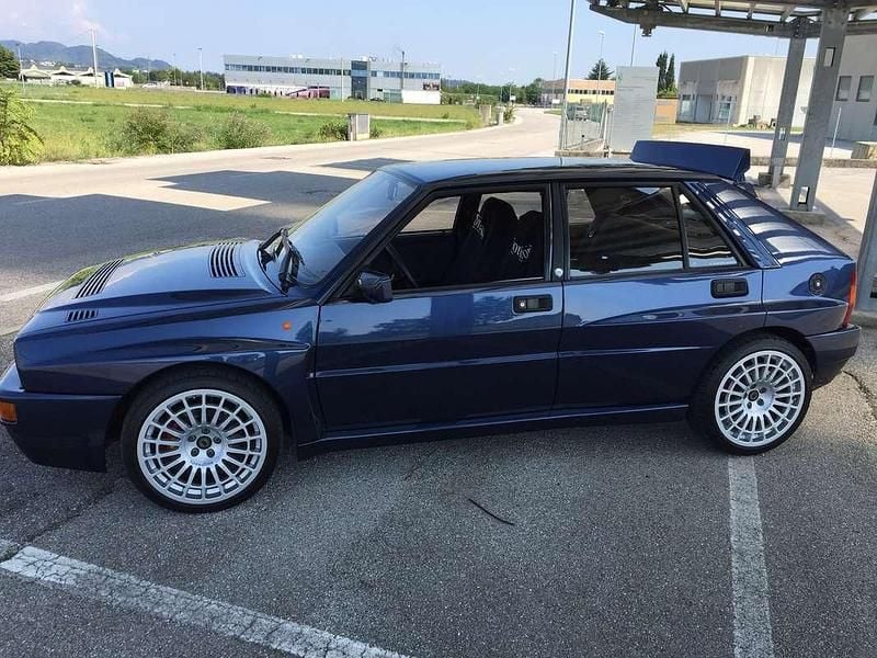 Usata Lancia Delta 205 CV (150 kW) 1992 Utilitaria