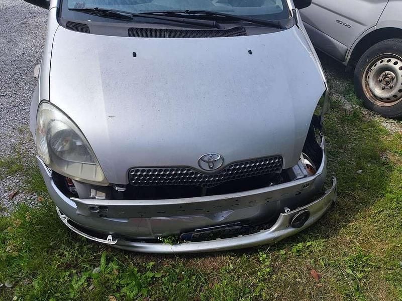 Occasion Toyota Yaris Luna 86 ch (63 kW) 2003 Berline