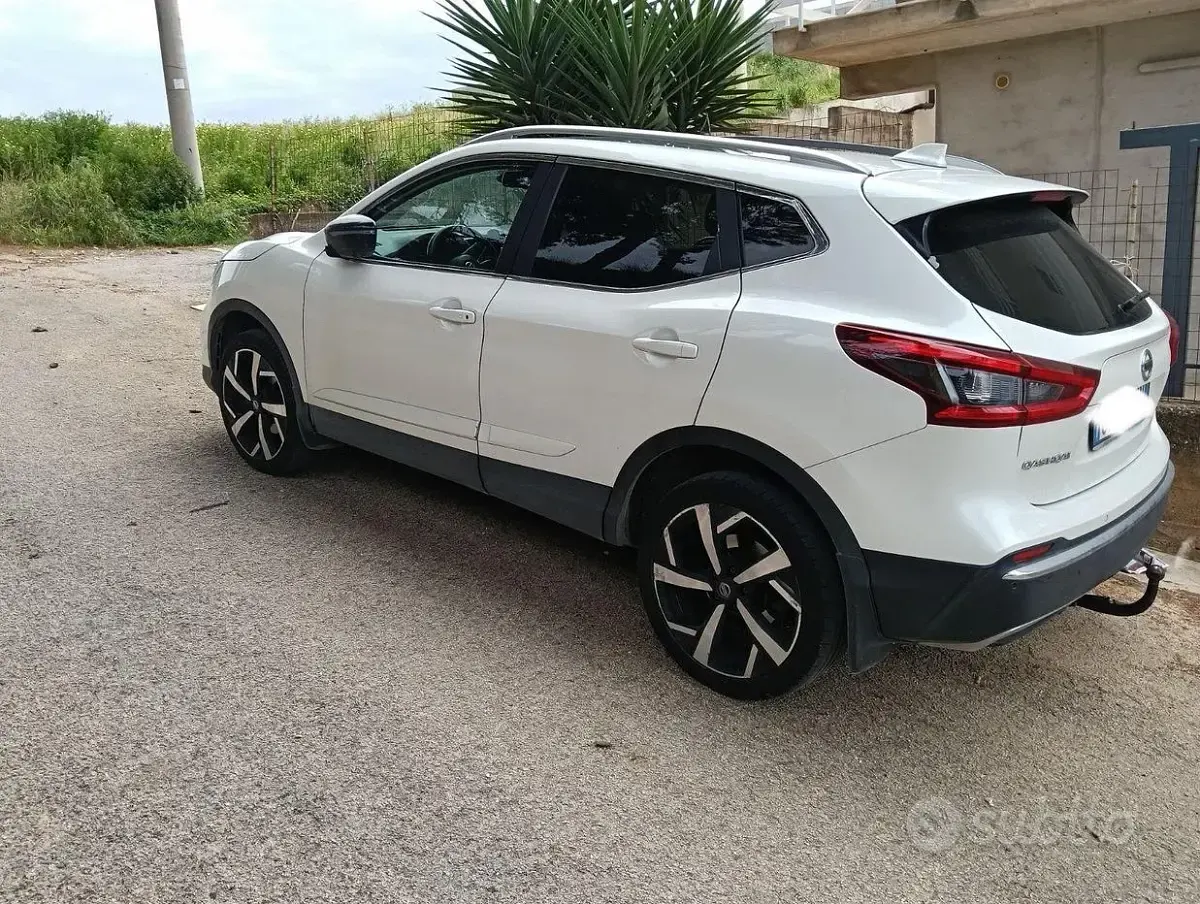 Usata Nissan Qashqai 110 CV (80 kW) 2018 Bianco SUV