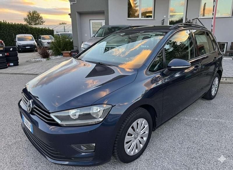 Blu Usata 2016 VW Golf Sportsvan Trendline Monovolume | 8200 € (Ottimo prezzo) - Immagine 1/4